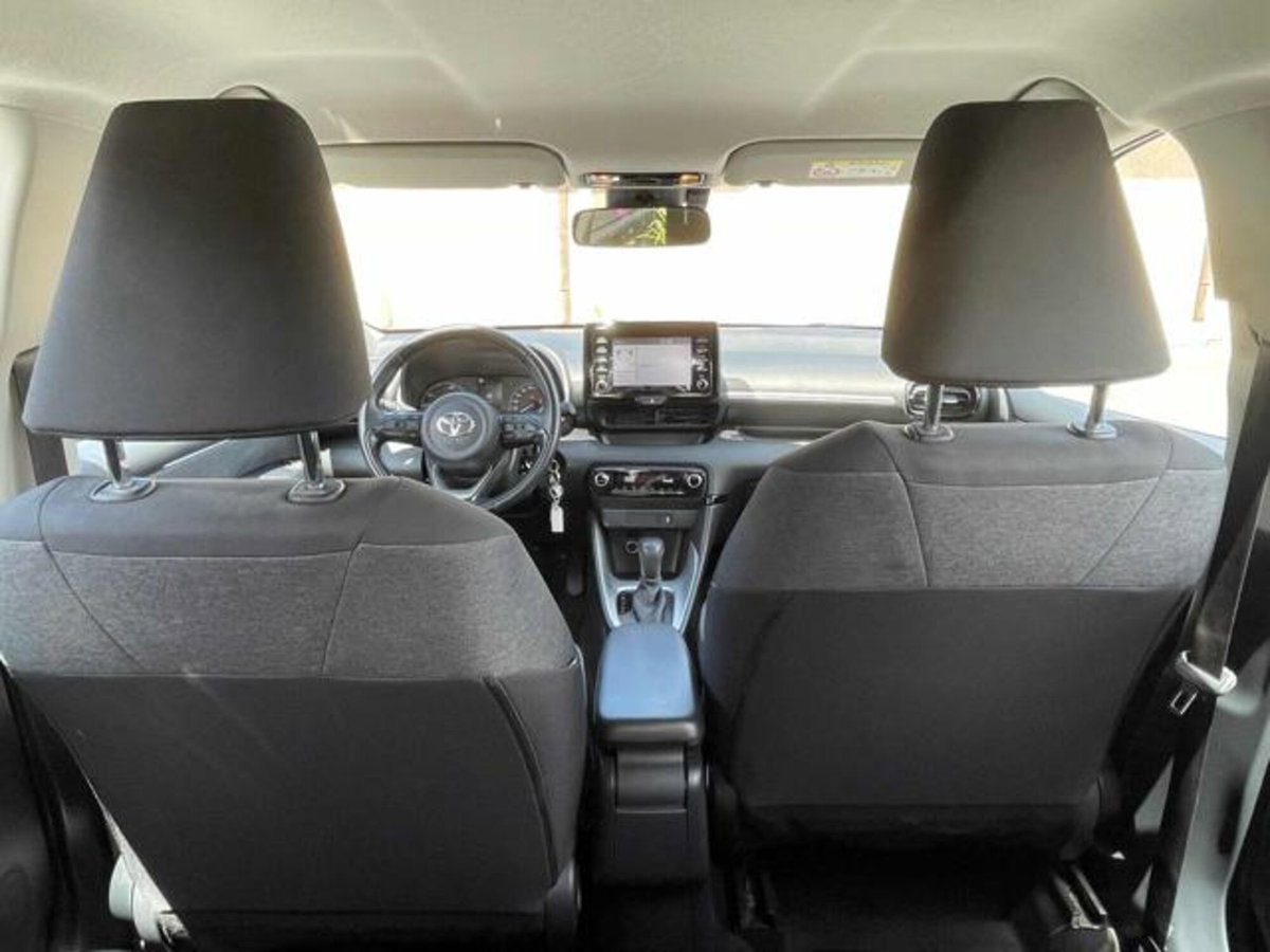Toyota Yaris 1.5 Hybrid 5 porte Energy (9)