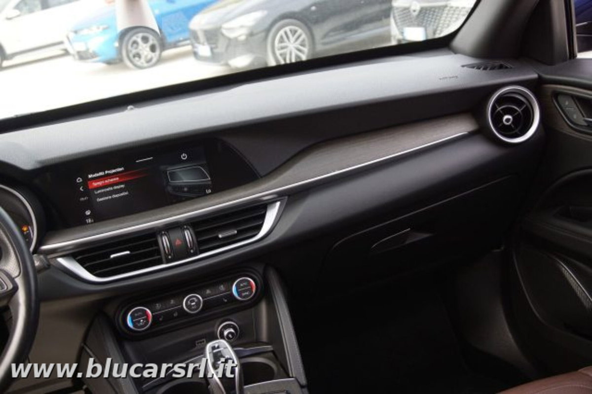 Alfa Romeo Stelvio Stelvio 2.2 Turbodiesel 210 CV AT8 Q4 Ti (10)