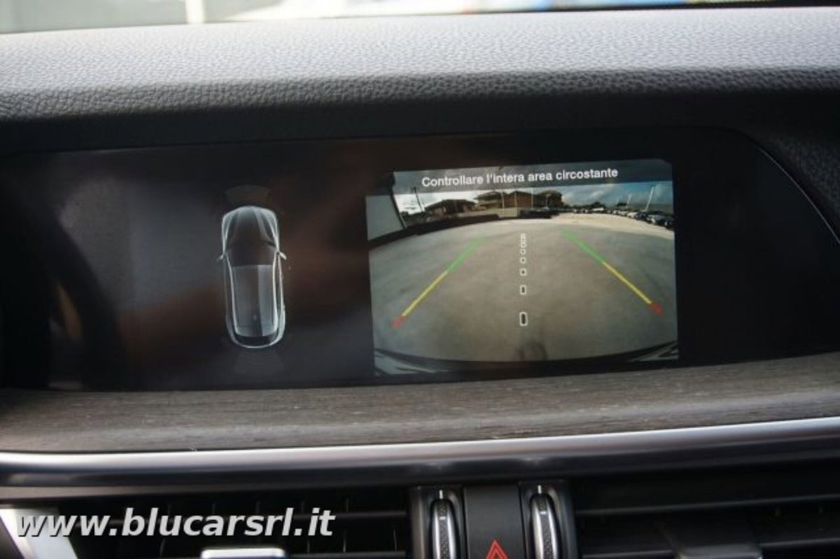 Alfa Romeo Stelvio Stelvio 2.2 Turbodiesel 210 CV AT8 Q4 Ti (18)