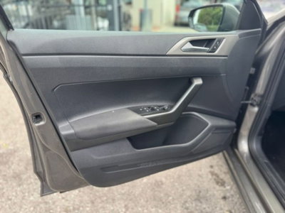 Volkswagen Polo 1.0 MPI 75 CV 5p. Comfortline (18)