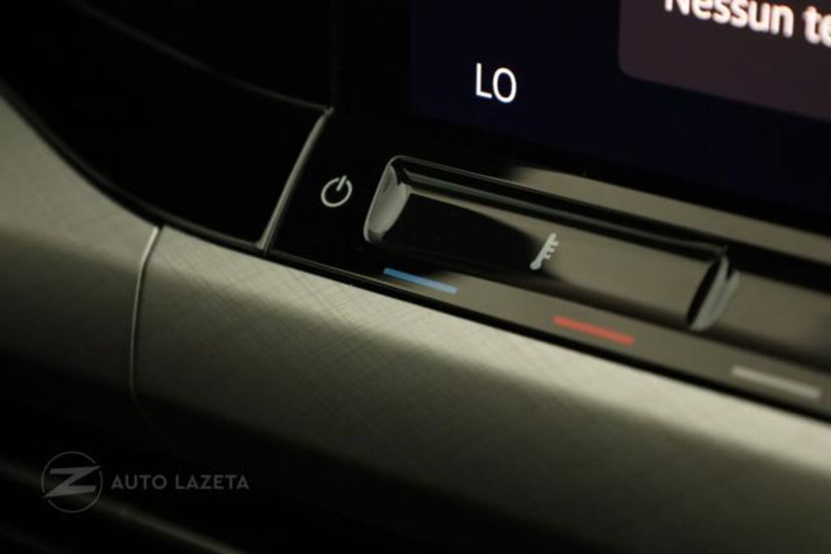 Volkswagen Golf Variant 1.0 eTSI EVO DSG Life (14)