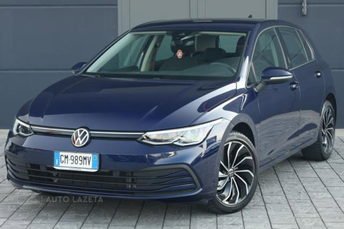 Volkswagen Golf Variant 1.0 eTSI EVO DSG Life (2)
