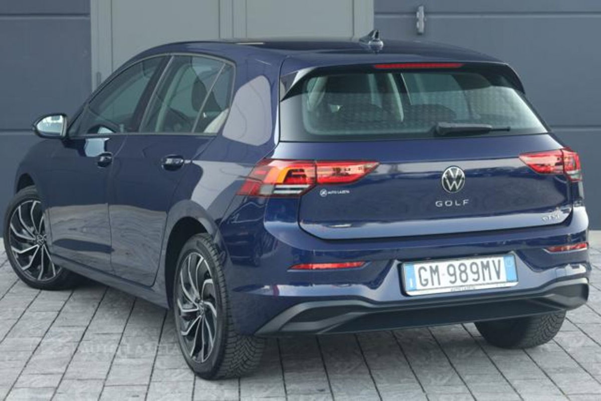 Volkswagen Golf Variant 1.0 eTSI EVO DSG Life (3)