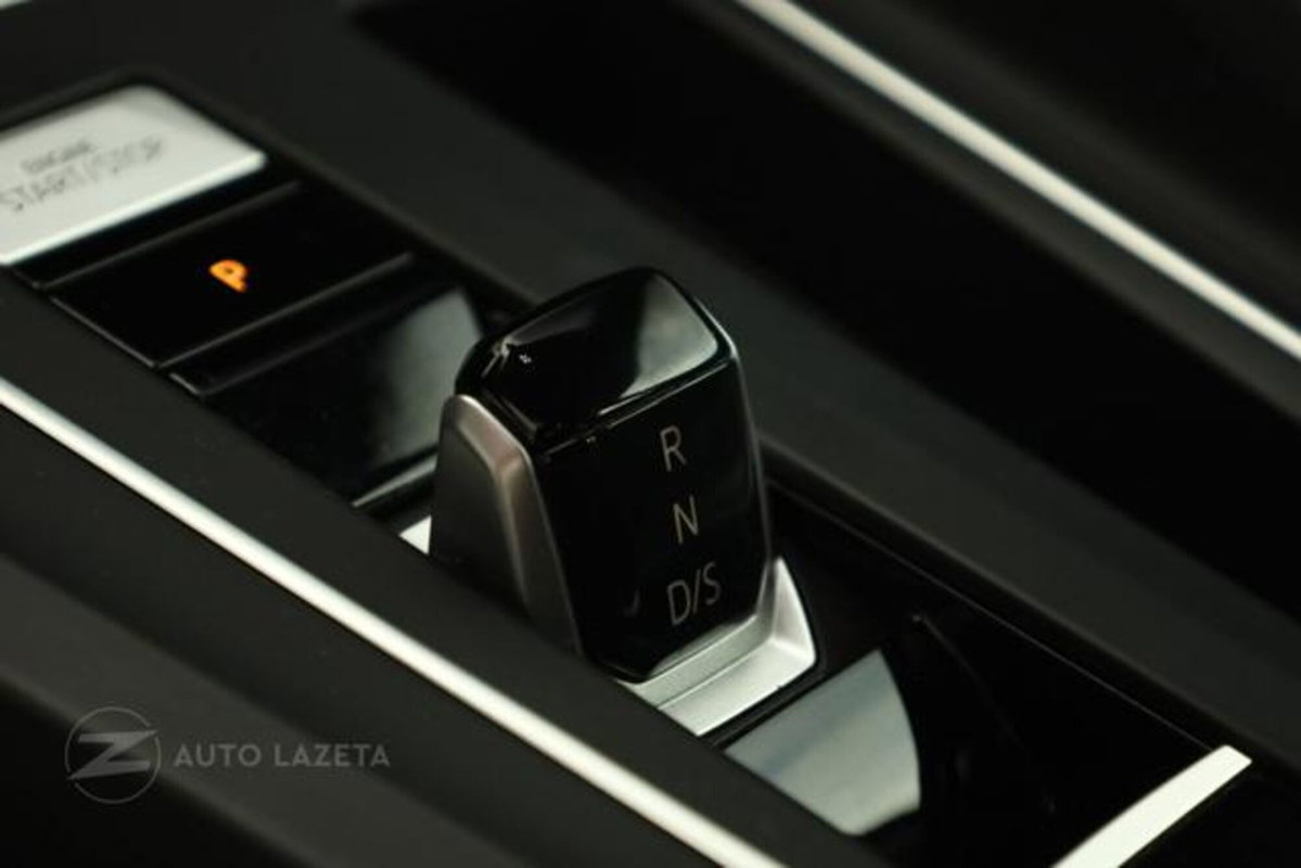 Volkswagen Golf Variant 1.0 eTSI EVO DSG Life (9)