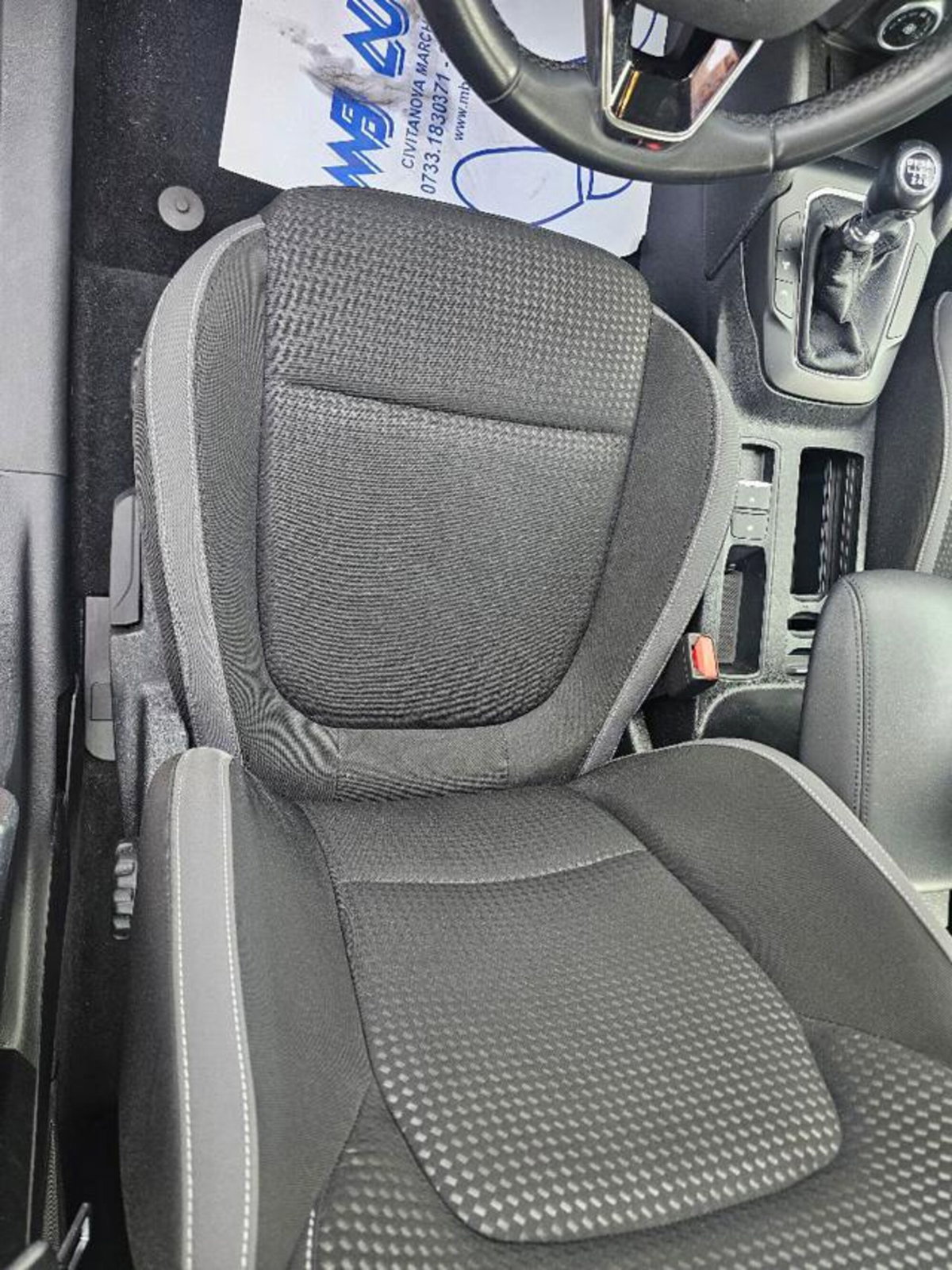 Ford Focus Station Wagon 1.5 EcoBlue 120 CV automatico SW Business (8)