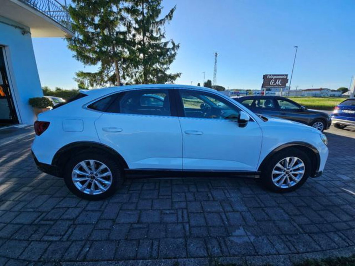 Audi Q3 Sportback 35 TDI Business Plus (6)