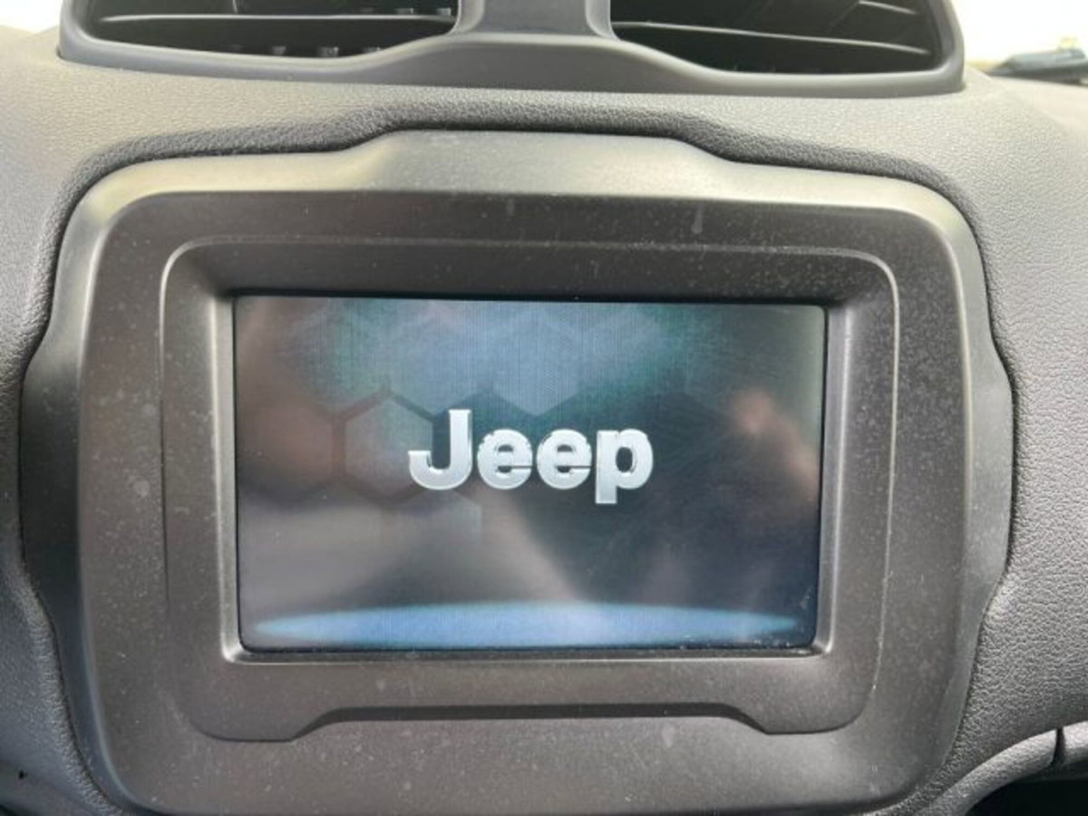 Jeep Renegade 1.6 Mjt 120 CV Limited (16)