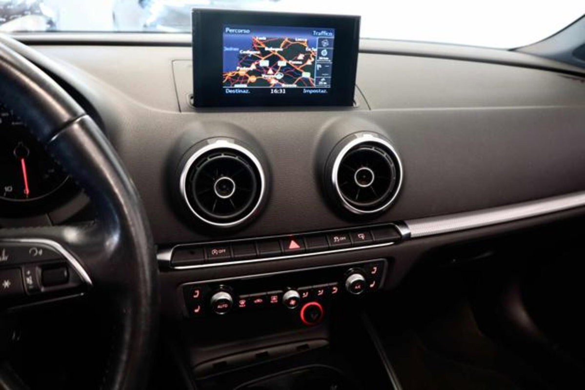 Audi A3 Cabrio 1.4 TFSI COD ultra Attraction (16)