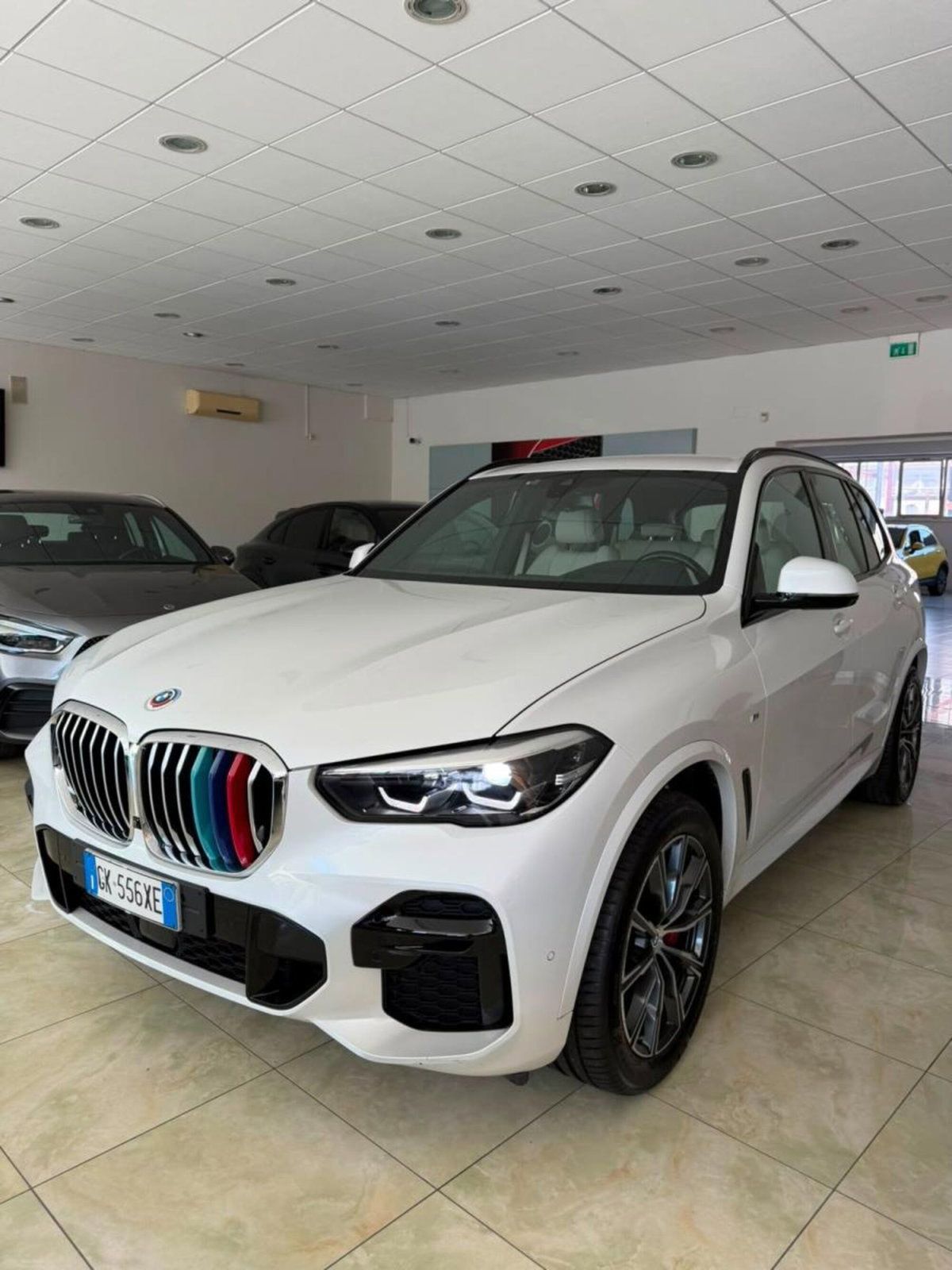 BMW X5 xDrive30d 48V Msport (2)