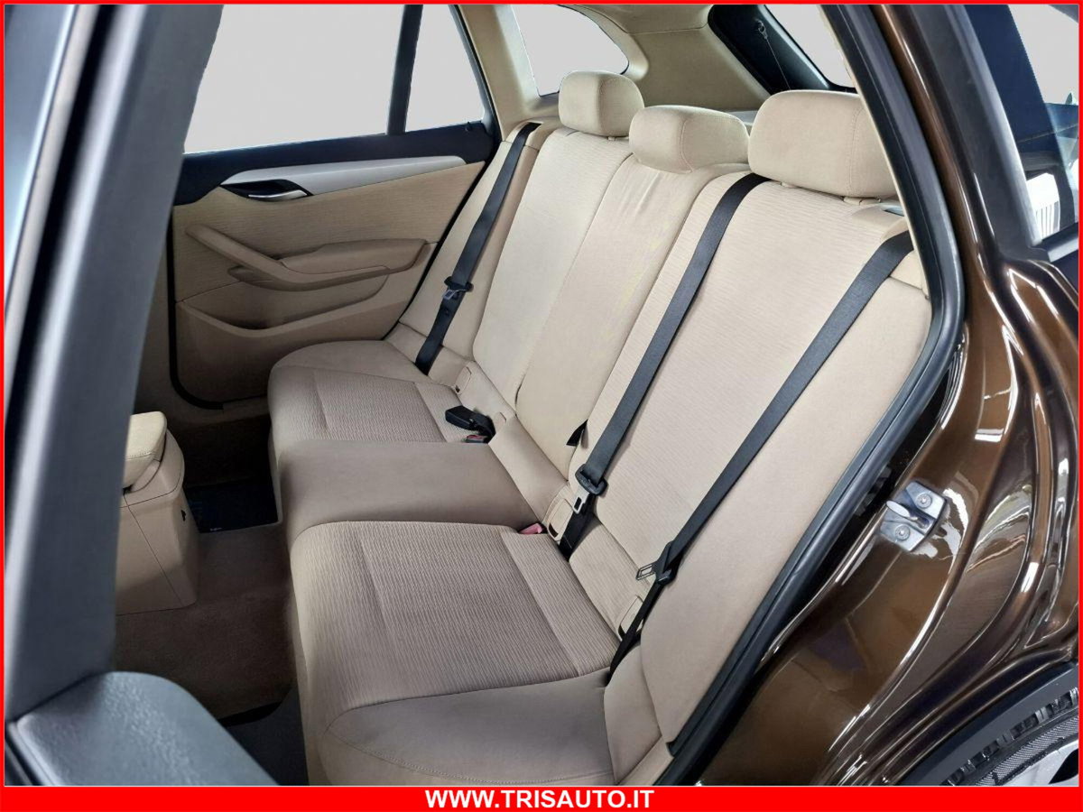 BMW X1 sDrive18d Attiva (11)