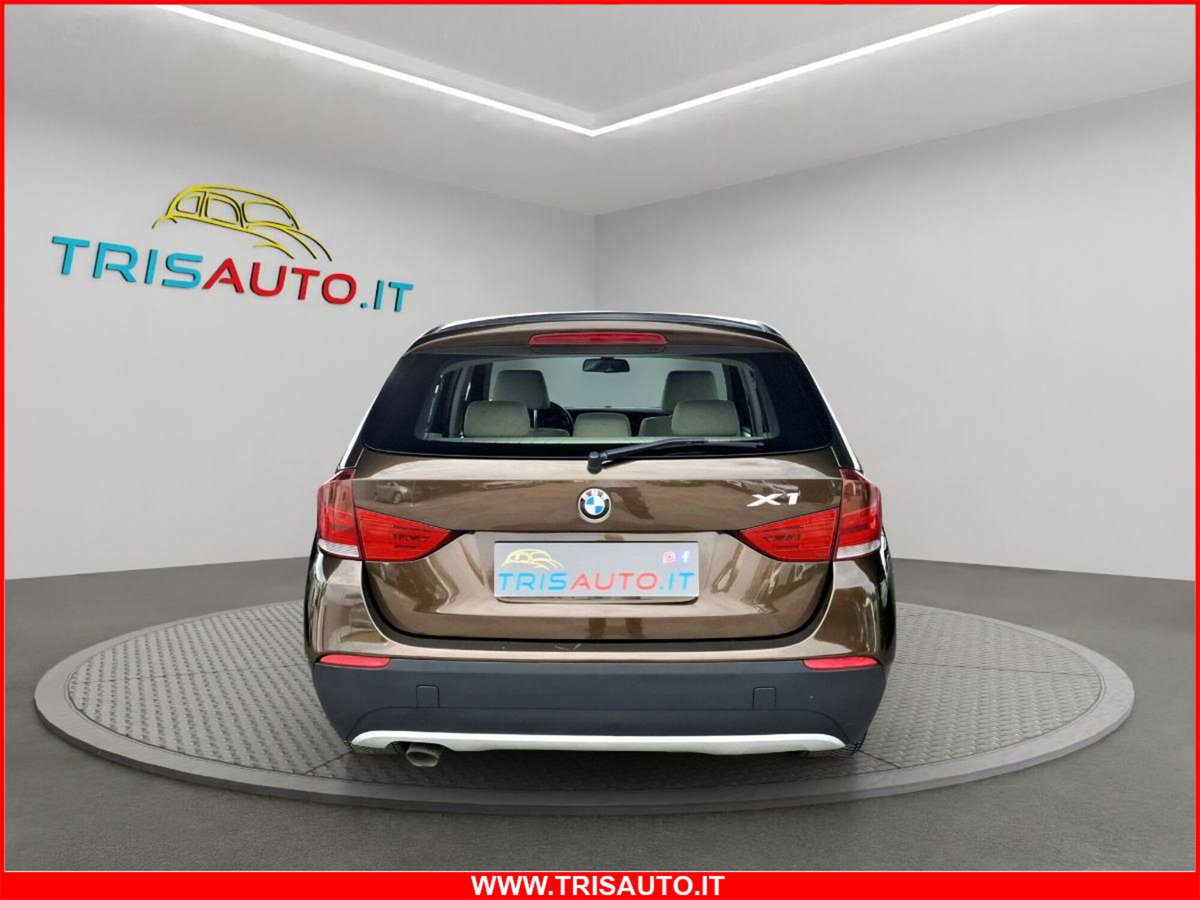 BMW X1 sDrive18d Attiva (15)