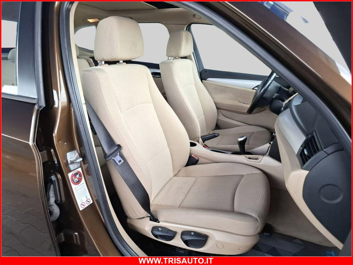 BMW X1 sDrive18d Attiva (8)
