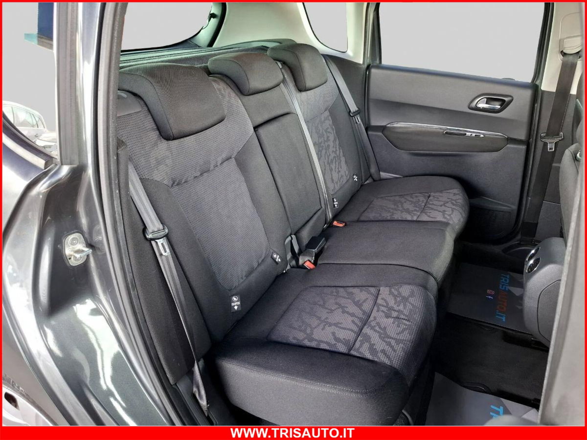 Peugeot 3008 1.6 HDi 110CV Business (10)