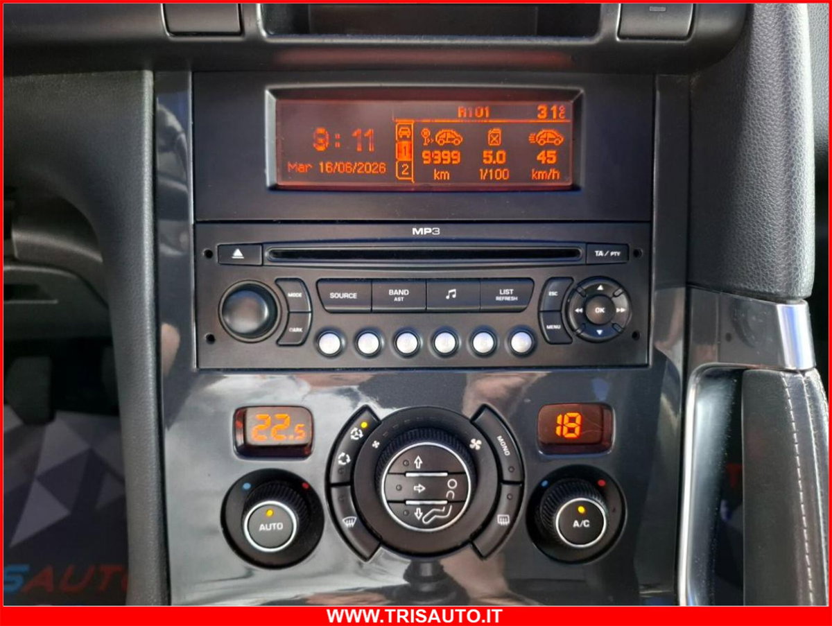 Peugeot 3008 1.6 HDi 110CV Business (13)