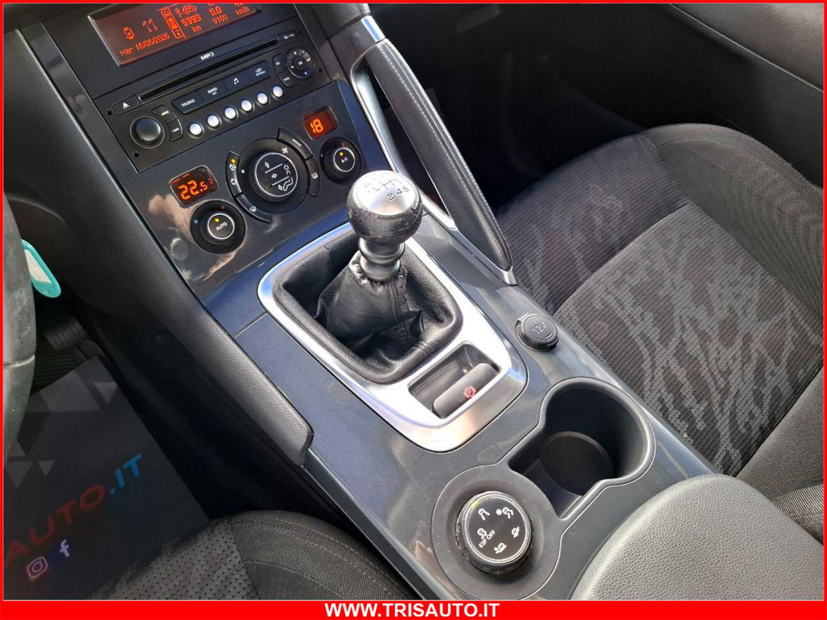 Peugeot 3008 1.6 HDi 110CV Business (14)
