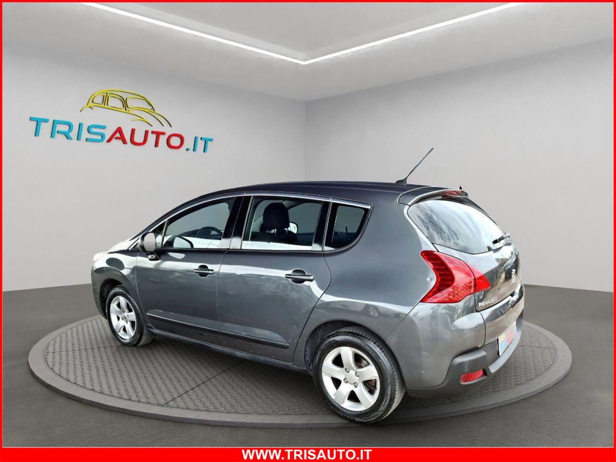 Peugeot 3008 1.6 HDi 110CV Business (2)