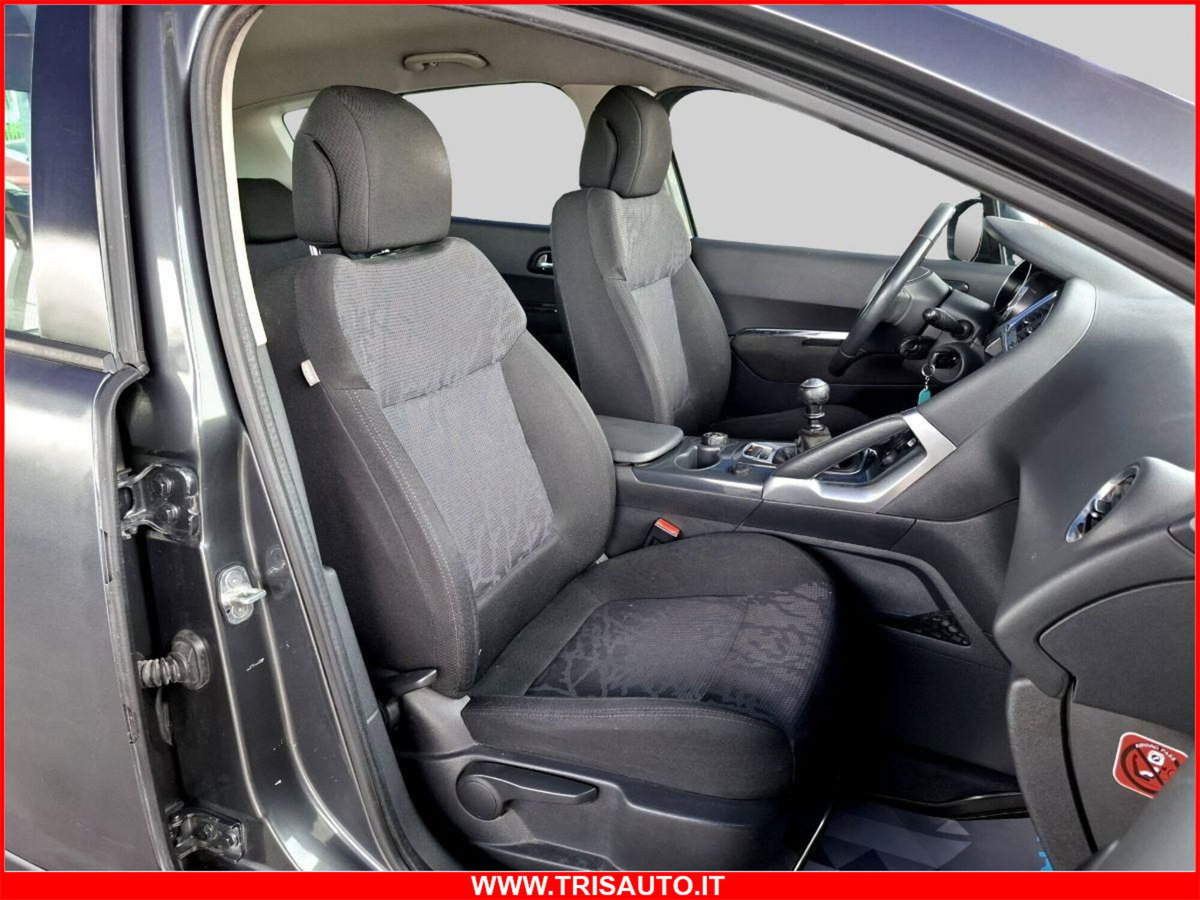 Peugeot 3008 1.6 HDi 110CV Business (8)