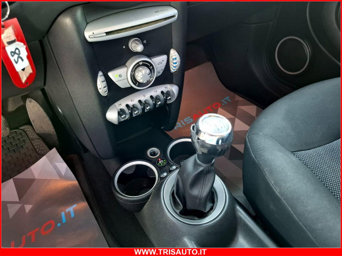MINI Mini 1.6 16V Cooper (18)