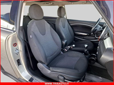 MINI Mini 1.6 16V Cooper (7)