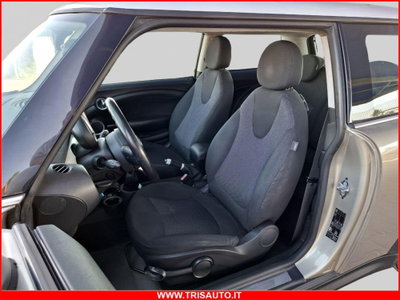 MINI Mini 1.6 16V Cooper (8)