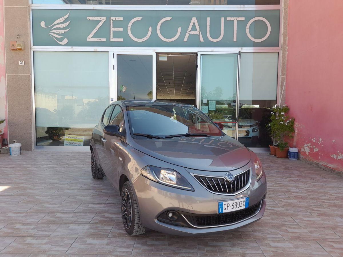 Lancia Ypsilon 1.0 FireFly 5 porte S&S Hybrid Gold Plus