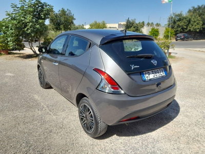 Lancia Ypsilon 1.0 FireFly 5 porte S&S Hybrid Gold Plus (6)