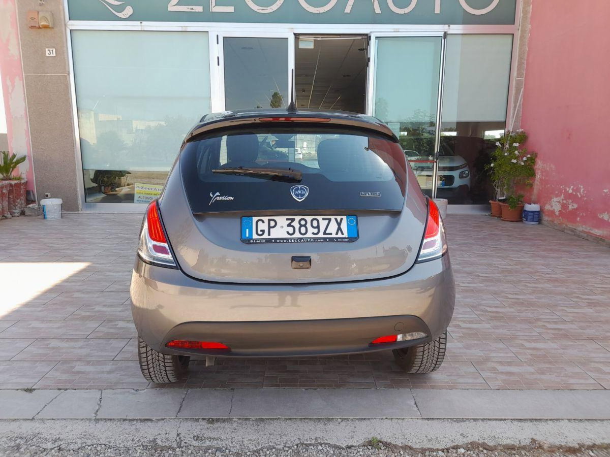 Lancia Ypsilon 1.0 FireFly 5 porte S&S Hybrid Gold Plus (7)