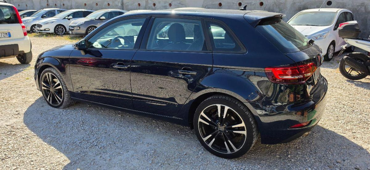 Audi A3 Sportback 30 TDI S tronic Admired (4)