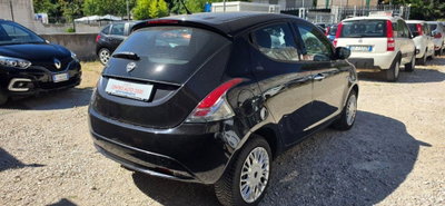 Lancia Ypsilon 1.2 69 CV 5 porte GPL Ecochic Gold (6)