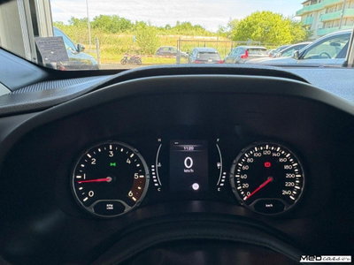 Jeep Renegade 1.6 Mjt 120 CV Night Eagle (15)