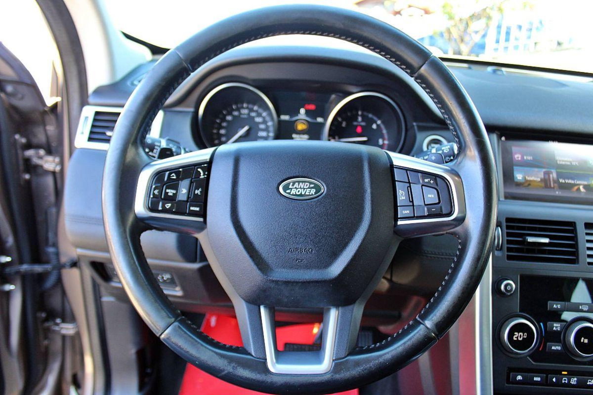 Land Rover Discovery Sport 2.0 TD4 150 CV HSE (10)