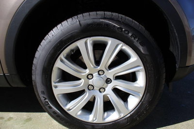 Land Rover Discovery Sport 2.0 TD4 150 CV HSE (4)