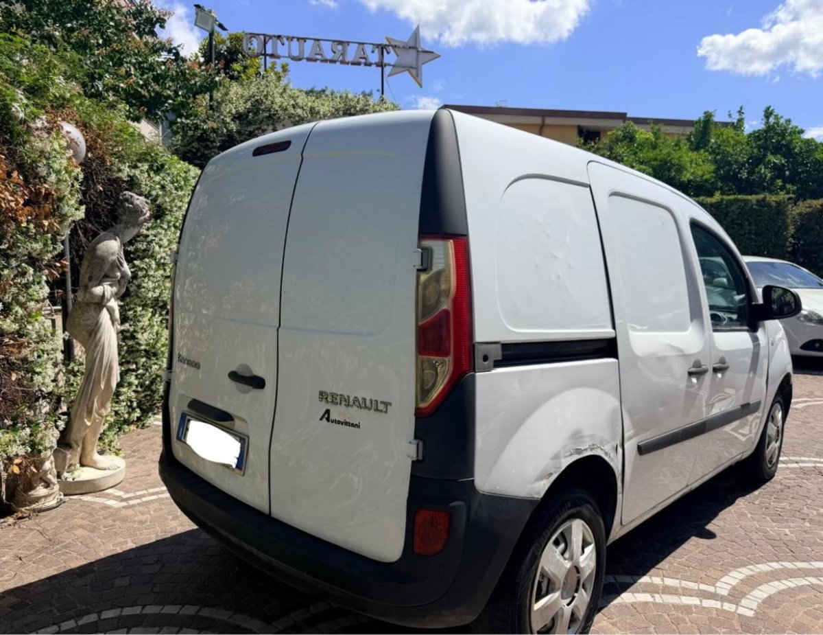 Renault Kangoo 1.5 dCi 75CV 5 porte Life (2)