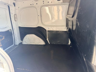 Renault Kangoo 1.5 dCi 75CV 5 porte Life (6)