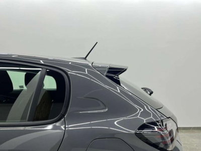 Peugeot 208 1.2 turbo Allure 100cv (10)