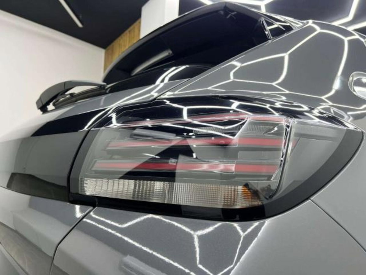 Peugeot 208 1.2 turbo Allure 100cv (11)