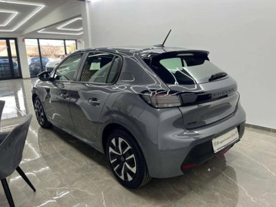 Peugeot 208 1.2 turbo Allure 100cv (9)