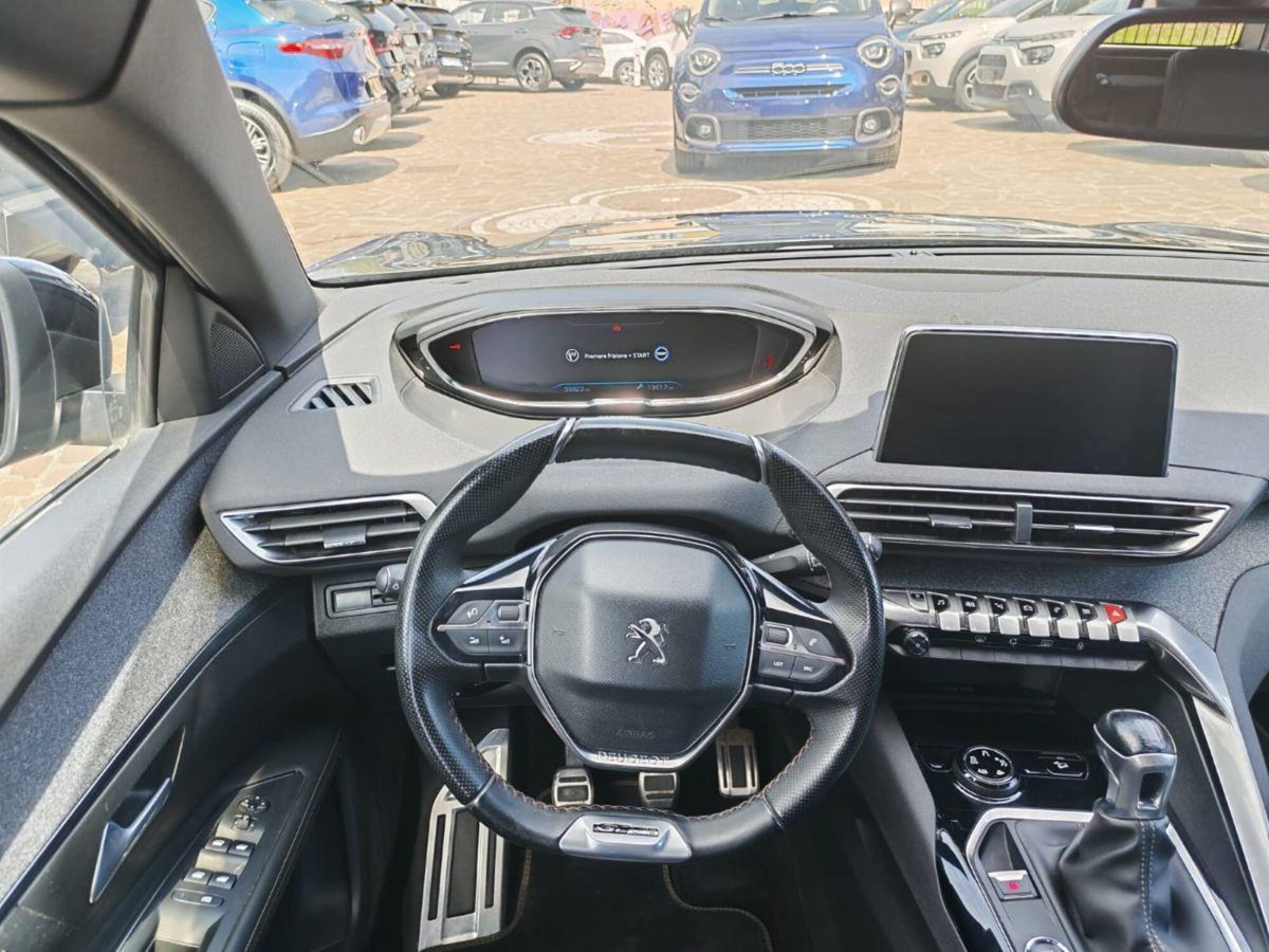Peugeot 3008 BlueHDi 130 S&S EAT8 GT Line (11)