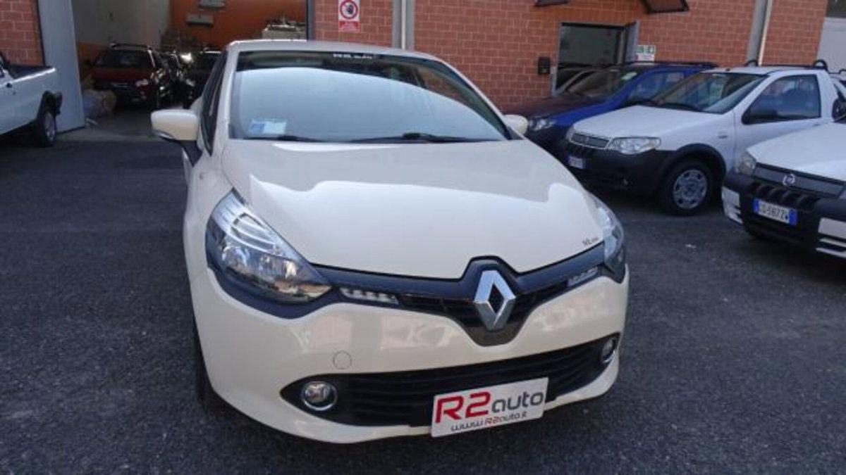 Renault Clio 1.5 dCi 75CV 5 porte Confort (12)