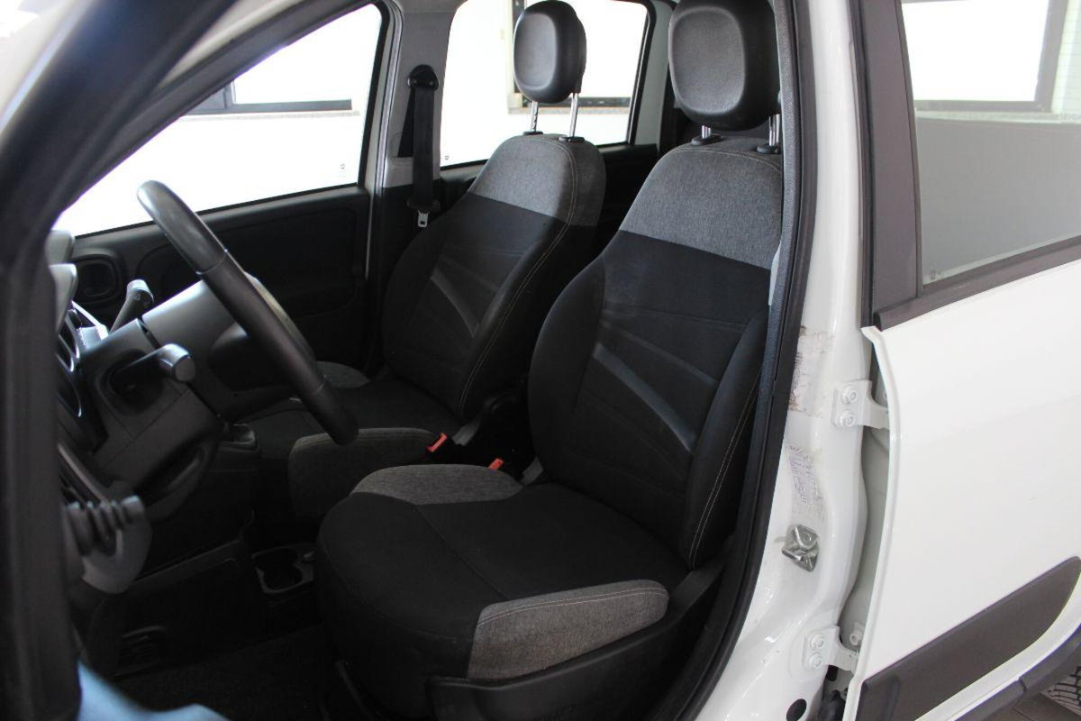 Fiat Panda 1.0 FireFly S&S Hybrid City Cross (12)