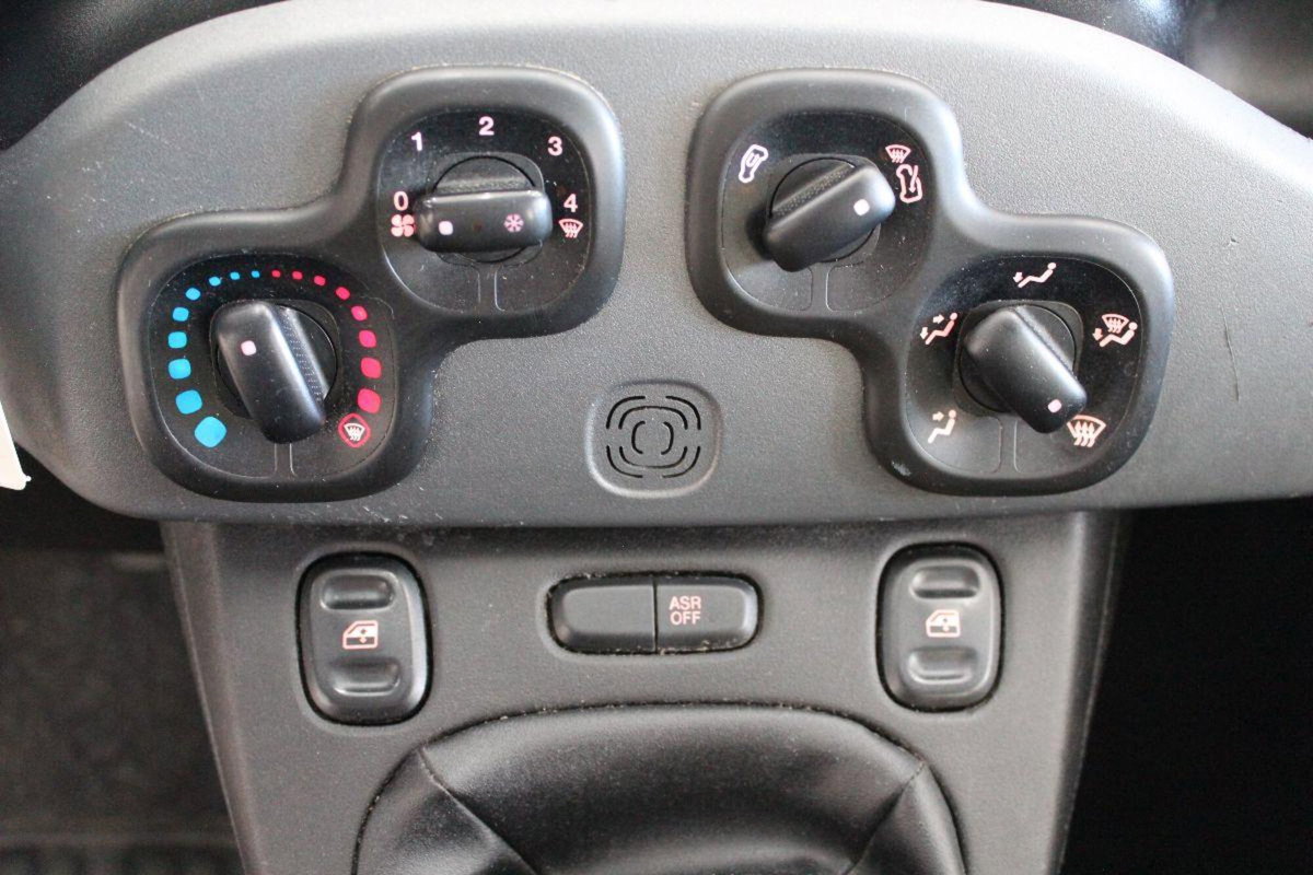 Fiat Panda 1.0 FireFly S&S Hybrid City Cross (15)