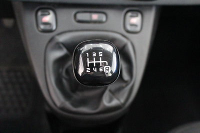 Fiat Panda 1.0 FireFly S&S Hybrid City Cross (16)