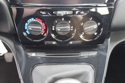 Lancia Ypsilon 1.0 FireFly 5 porte S&S Hybrid Gold Plus (13)