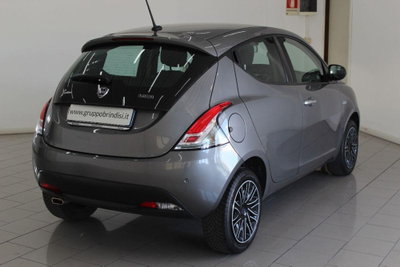 Lancia Ypsilon 1.0 FireFly 5 porte S&S Hybrid Gold Plus (4)