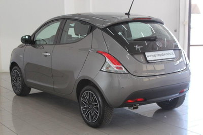 Lancia Ypsilon 1.0 FireFly 5 porte S&S Hybrid Gold Plus (6)
