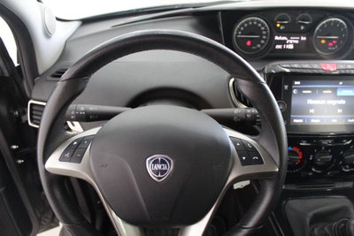 Lancia Ypsilon 1.0 FireFly 5 porte S&S Hybrid Gold Plus (8)