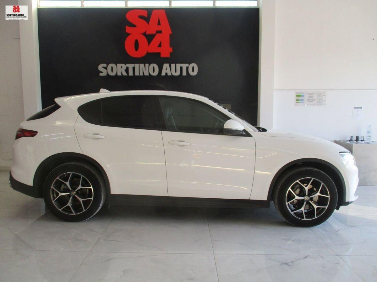 Alfa Romeo Stelvio Stelvio 2.2 Turbodiesel 210 CV AT8 Q4 GT Junior (4)
