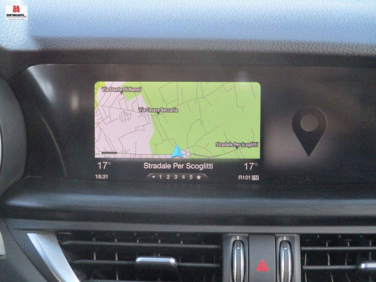 Alfa Romeo Stelvio Stelvio 2.2 Turbodiesel 180 CV AT8 RWD Business (11)