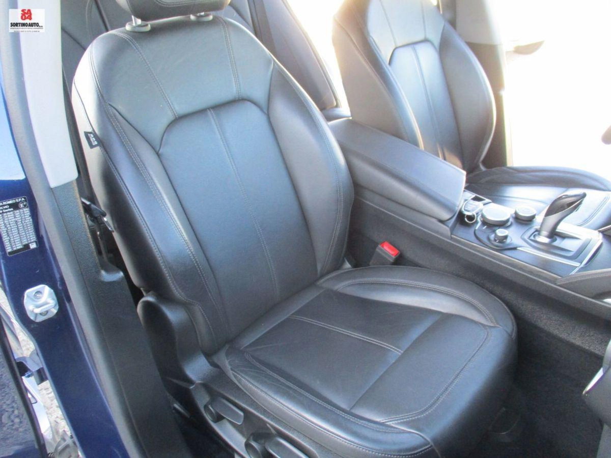 Alfa Romeo Stelvio Stelvio 2.2 Turbodiesel 180 CV AT8 RWD Business (20)