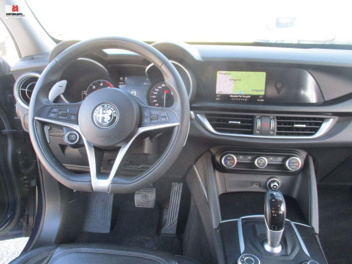 Alfa Romeo Stelvio Stelvio 2.2 Turbodiesel 180 CV AT8 RWD Business (9)